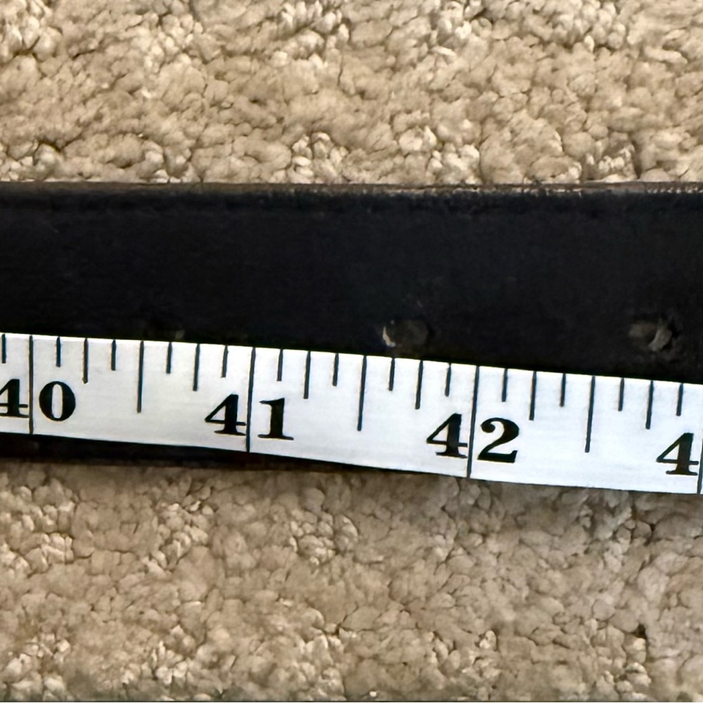 Allen Edmonds black leather belt. Actual size 42 - Picture 7 of 8